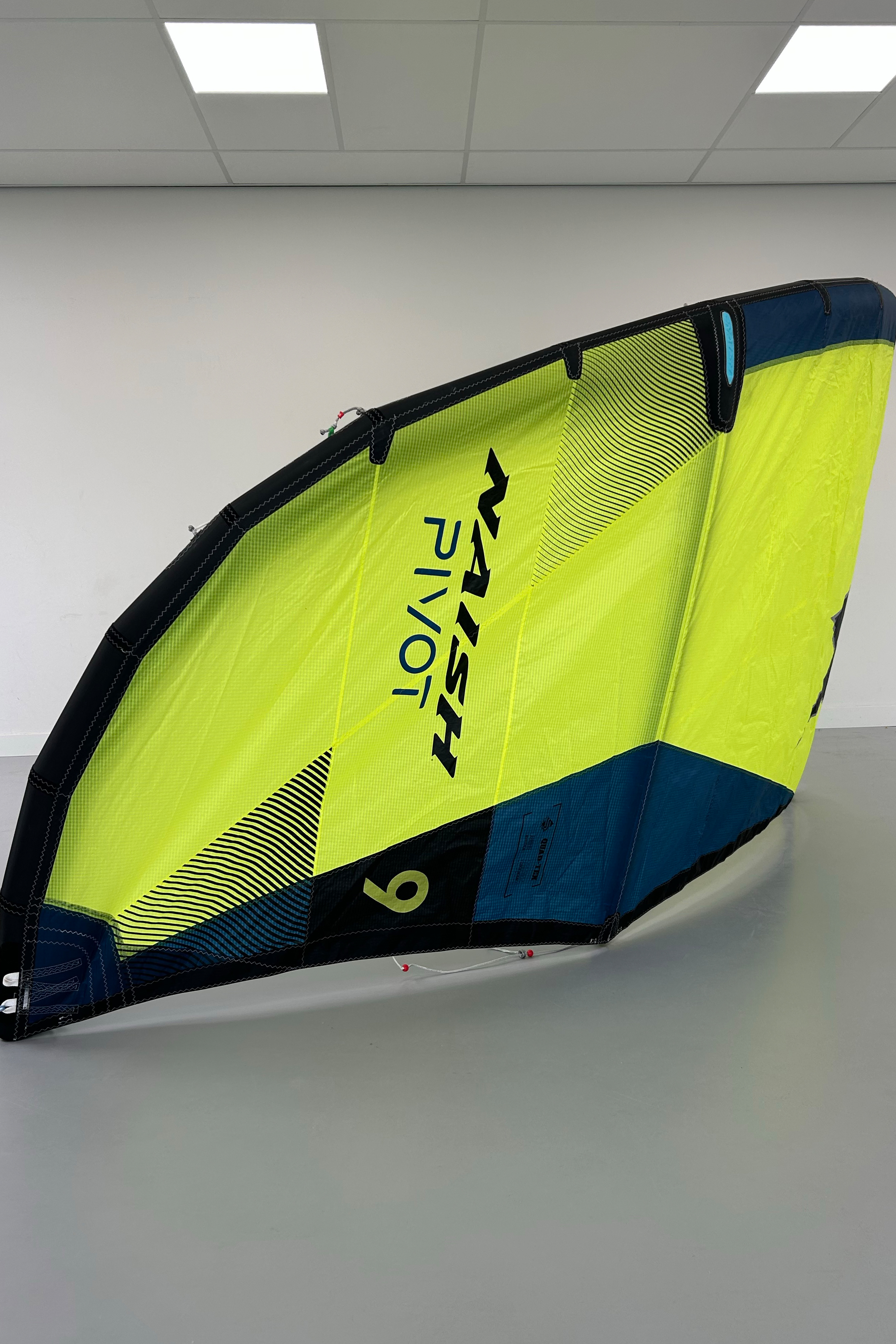 Naish-Pivot 2025 Kite (2nd)