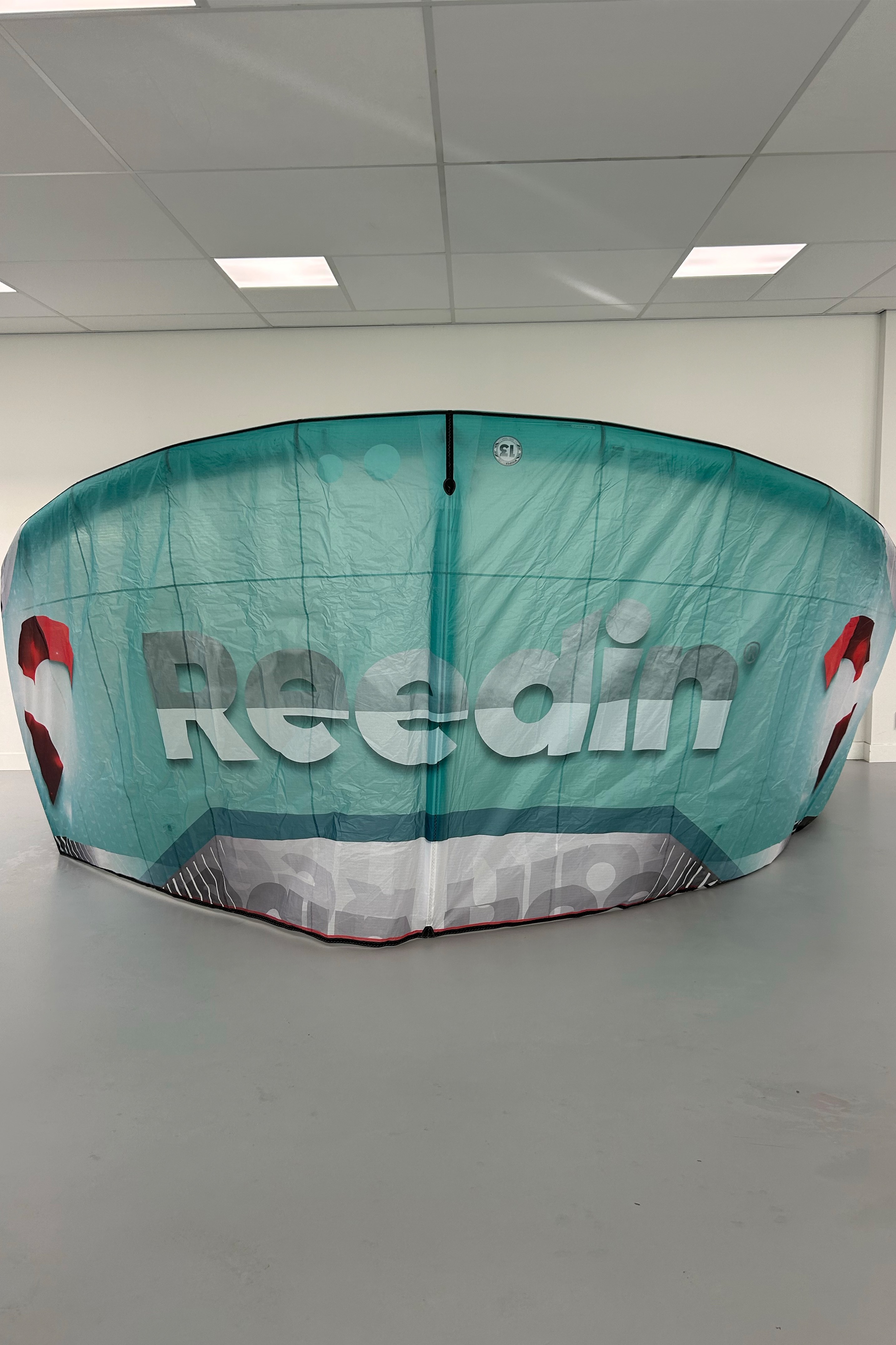 Reedin Kiteboarding-Whisper Model Kite (DEMO)